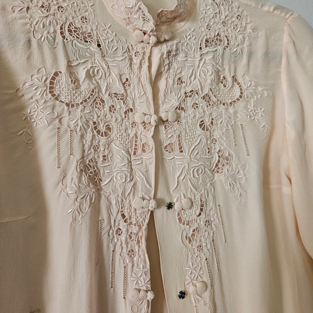 80s Peony Silk Blouse Women Hand Embroidered Floral Lace Timeless Asian Size 36 - Picture 3 of 8